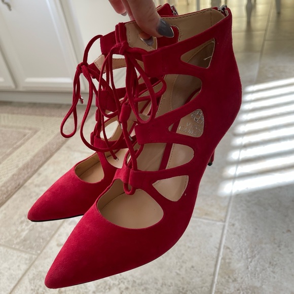 Red Vince Camuto Heels - Picture 1 of 5